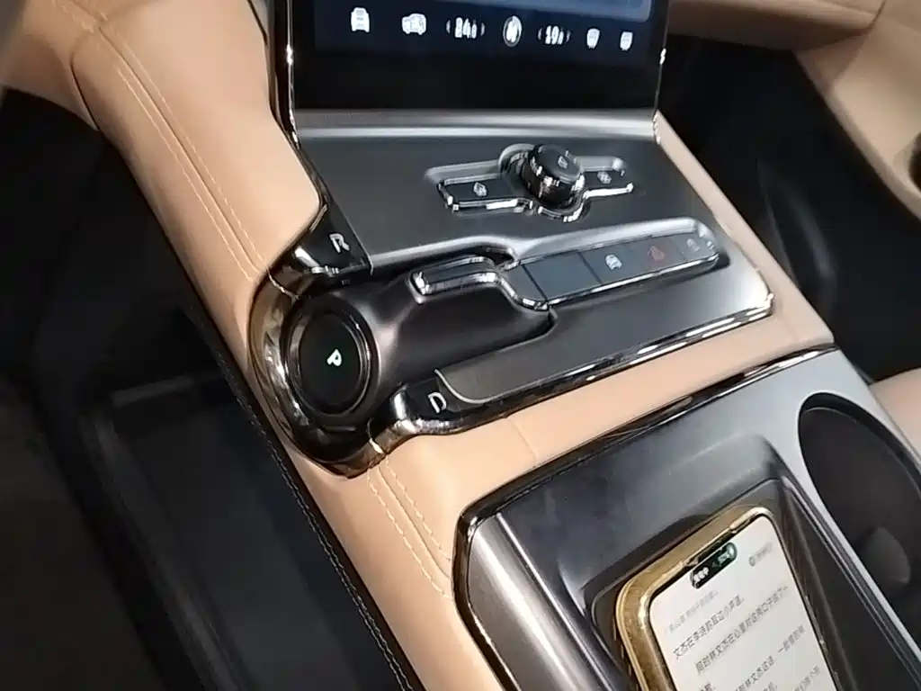 NIO ES6 — миниатюра 14