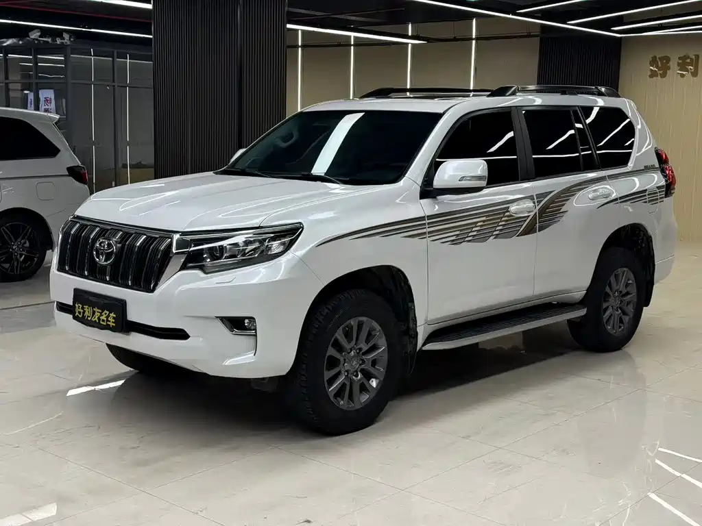 TOYOTA PRADO