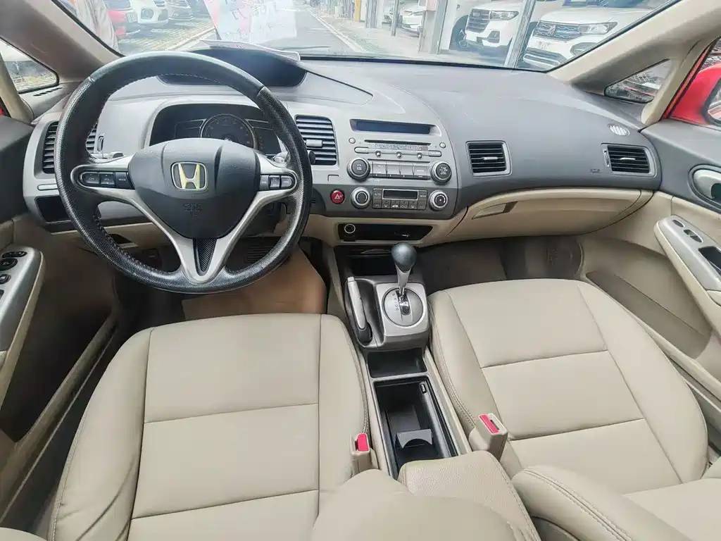 Honda Civic — миниатюра 7