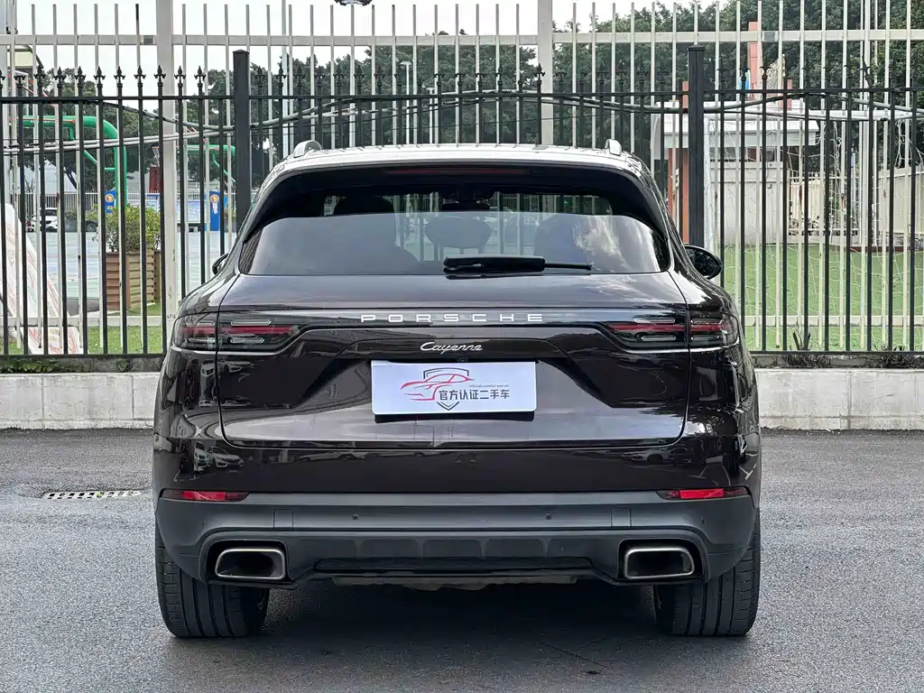 Porsche Cayenne — миниатюра 19