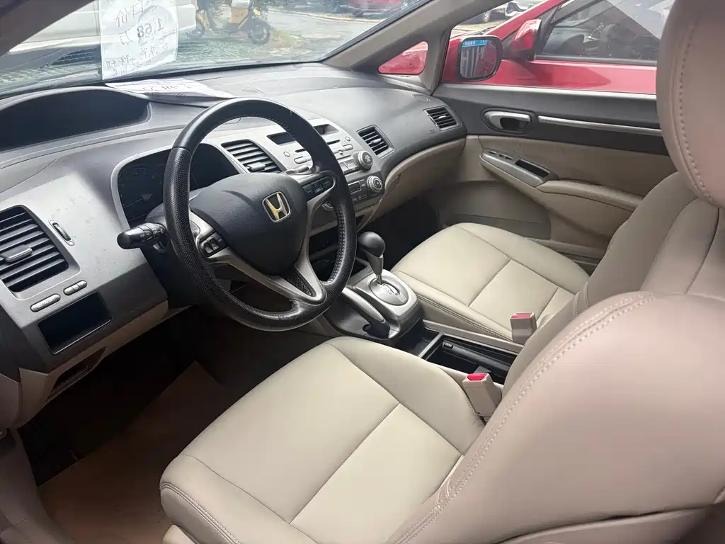 Honda Civic — миниатюра 14