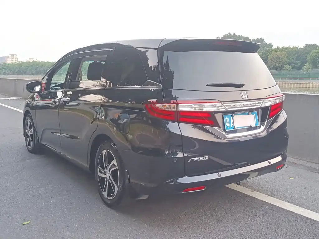 Honda Odyssey — миниатюра 4