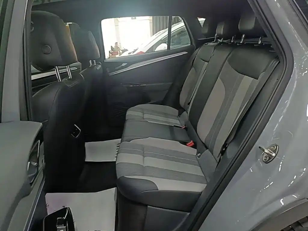 Volkswagen ID.4 Crozz — миниатюра 17