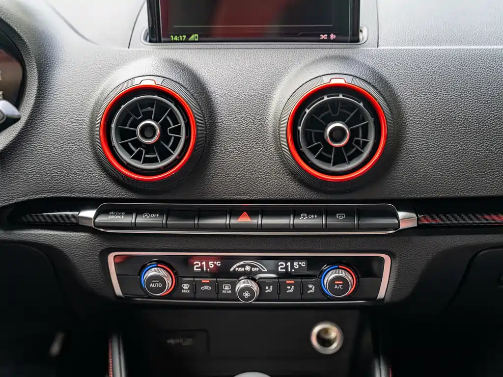 Audi S3 — миниатюра 12