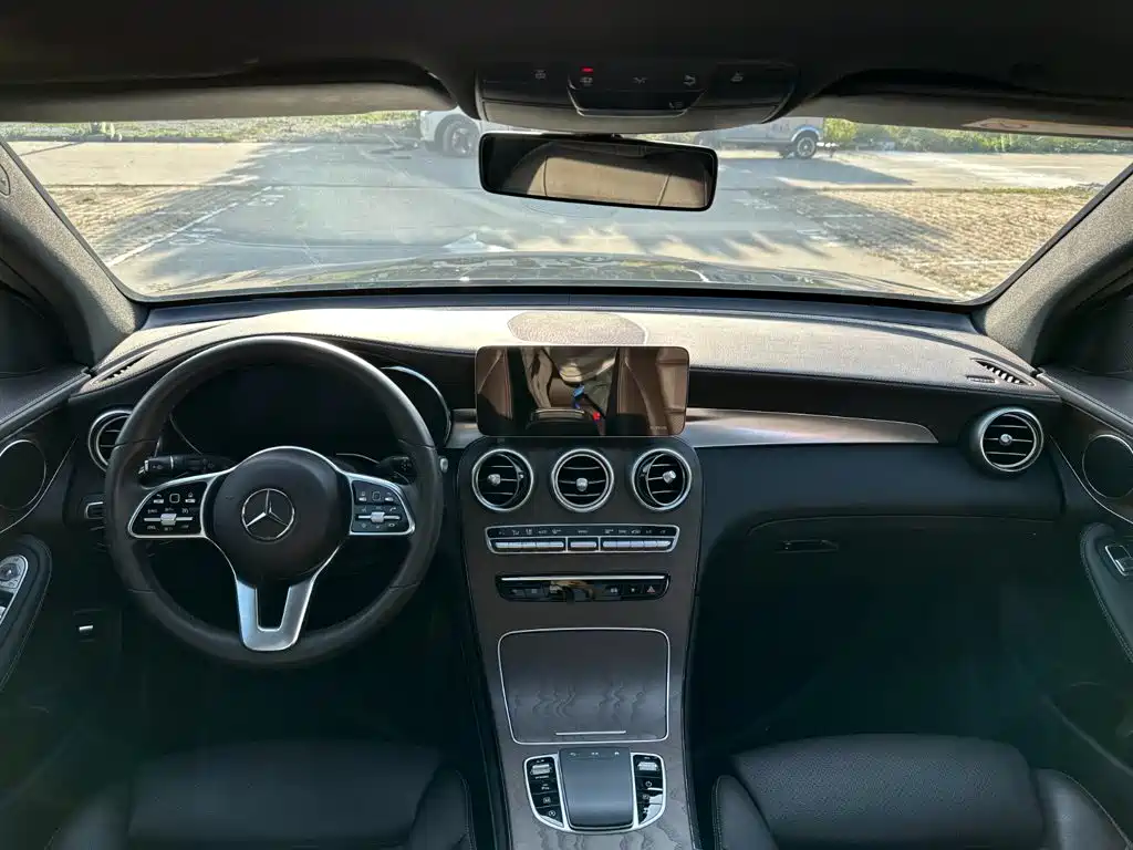 Mercedes-Benz GLC — миниатюра 11