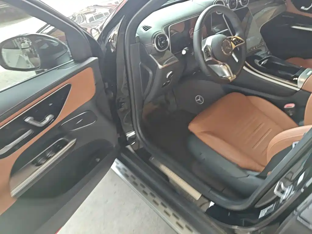 Mercedes-Benz GLC — миниатюра 16