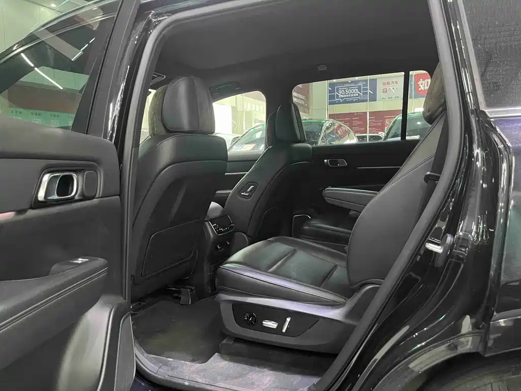 Li Auto Li ONE — миниатюра 11