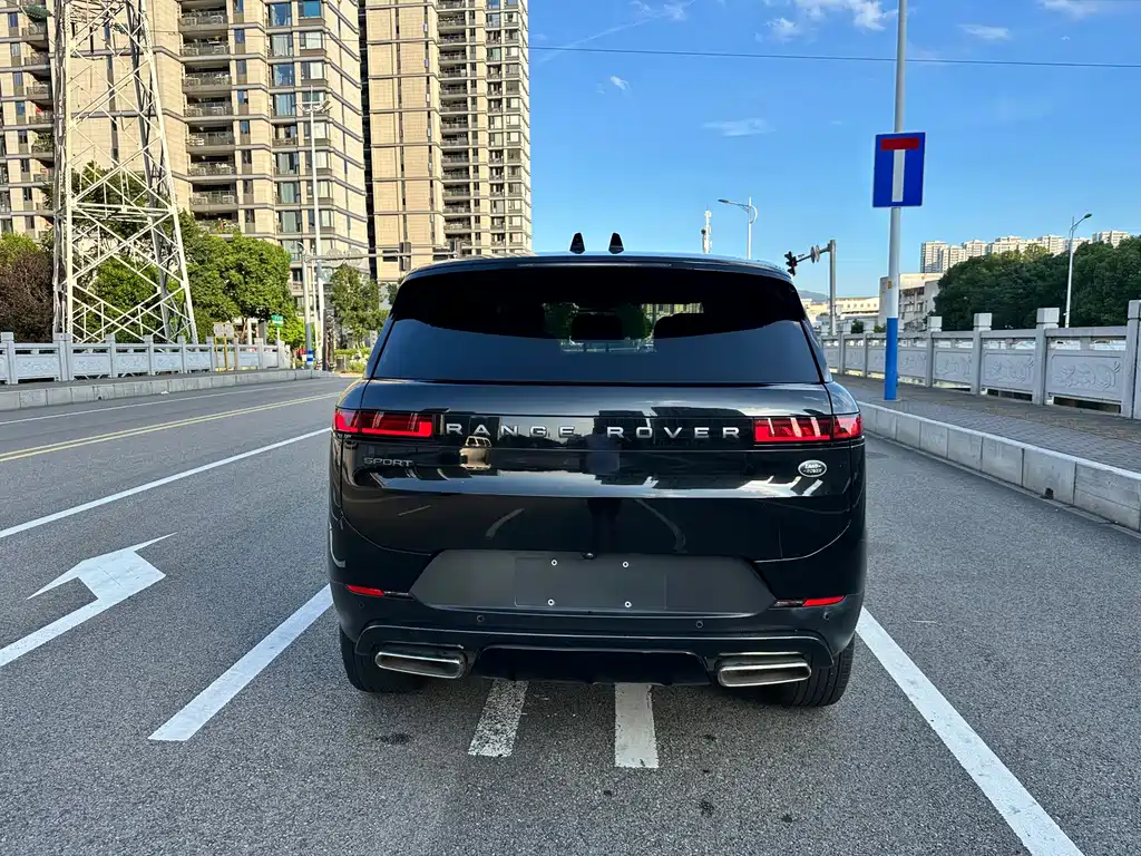 Land Rover Range Rover Sport 2024 360PS S