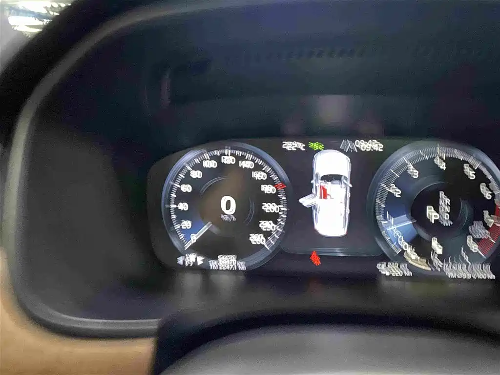 Volvo S90 — миниатюра 12