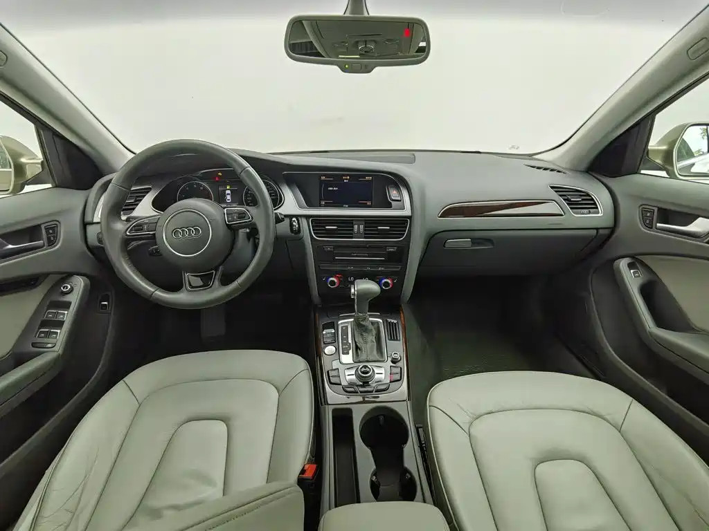 Audi A4L 2013 35 TFSI AT