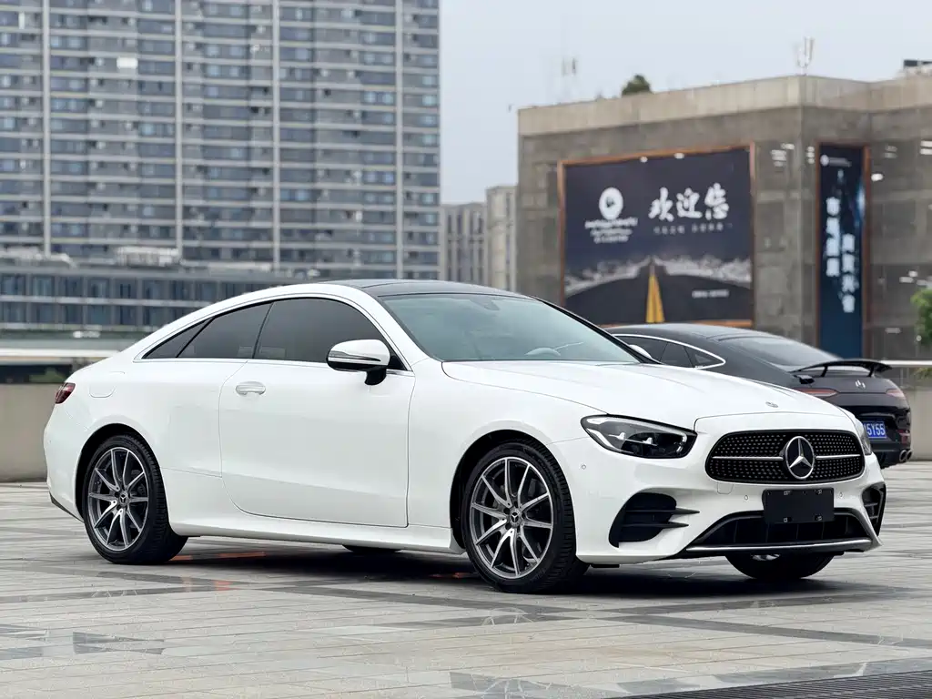 Mercedes-Benz E-Class (Import) — миниатюра 8