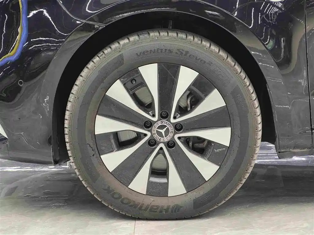 Mercedes-Benz Vito 2023 2.0T Elite 7 мест