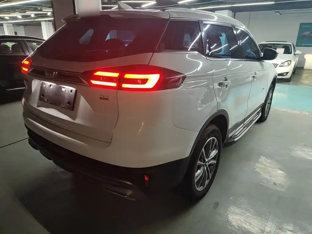 Geely Boyue — миниатюра 7