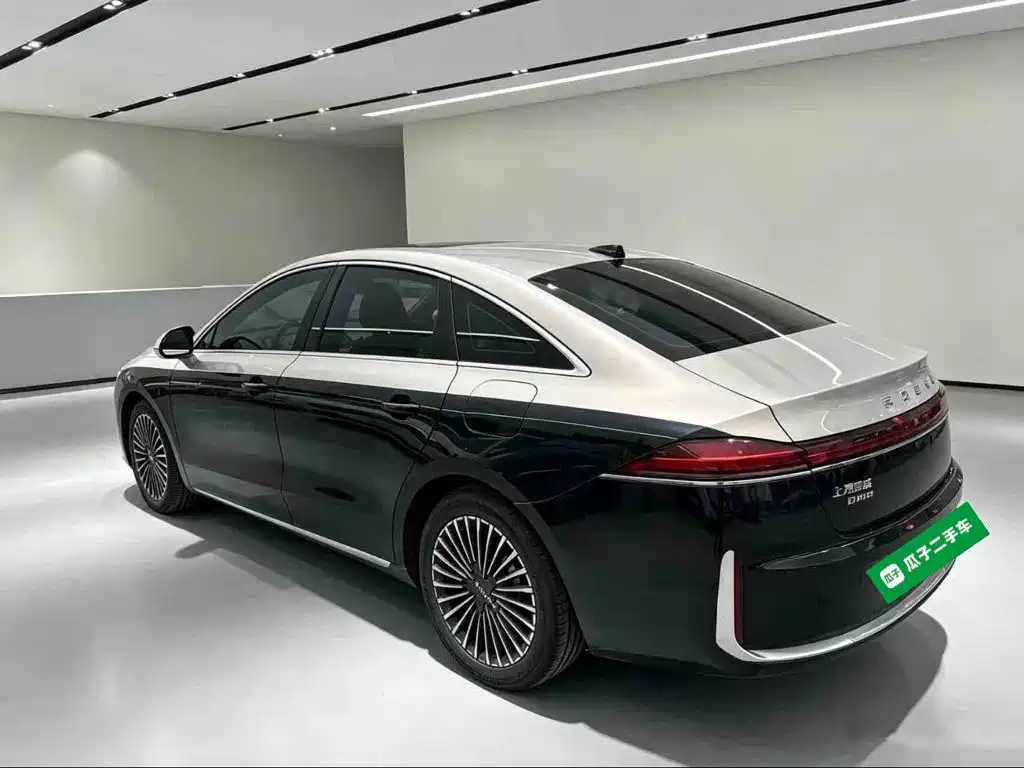 Roewe M7 DMH — миниатюра 5
