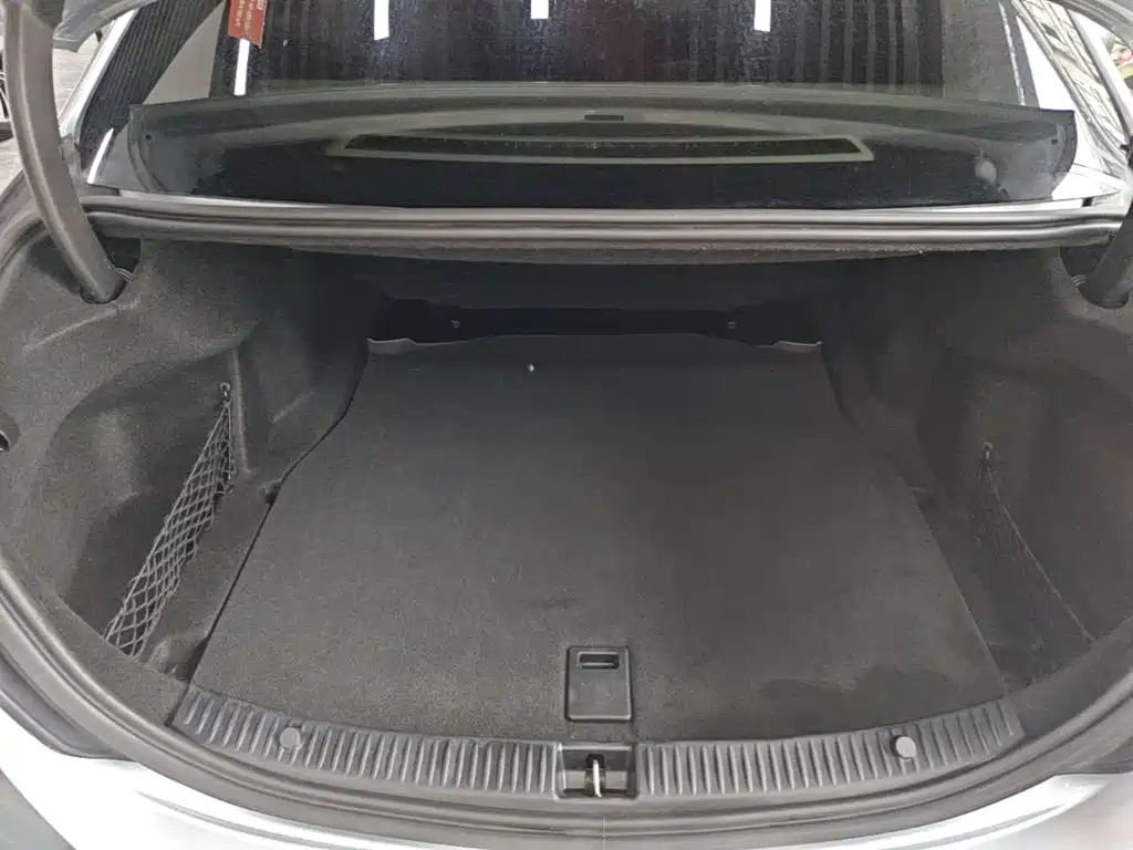 Mercedes-Benz C-Class — миниатюра 19