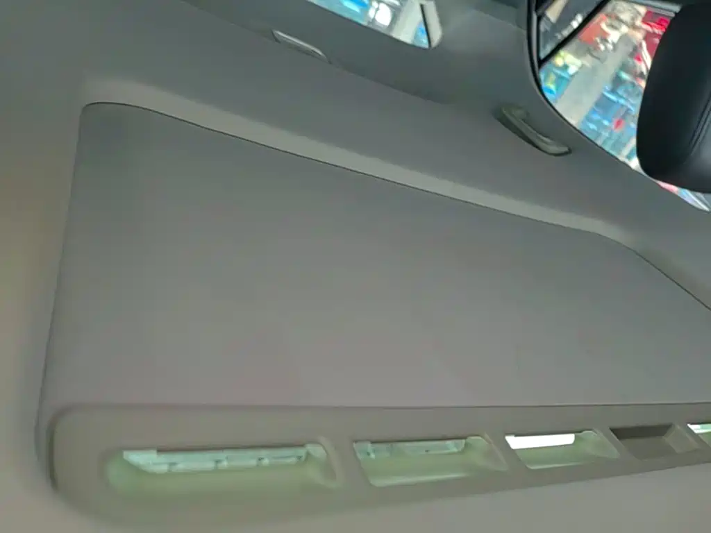 Roewe 360 — миниатюра 18