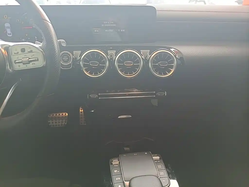 Mercedes-Benz CLA (Import) — миниатюра 13