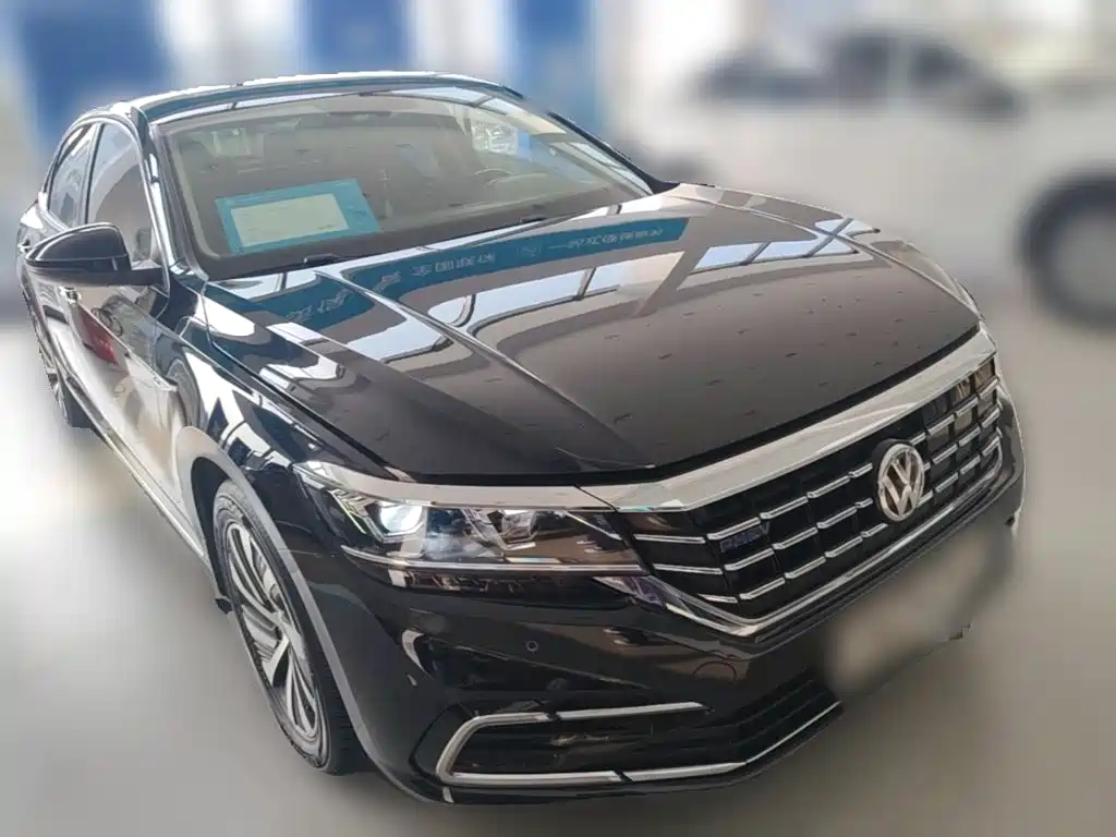 Volkswagen Passat PHEV — миниатюра 6