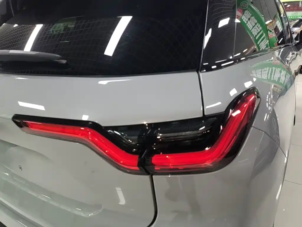 NIO ES6 — миниатюра 8