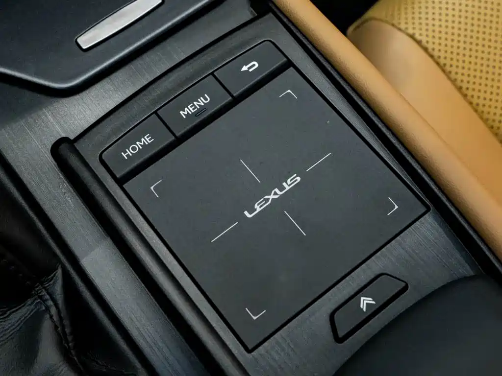 Lexus ES — миниатюра 24