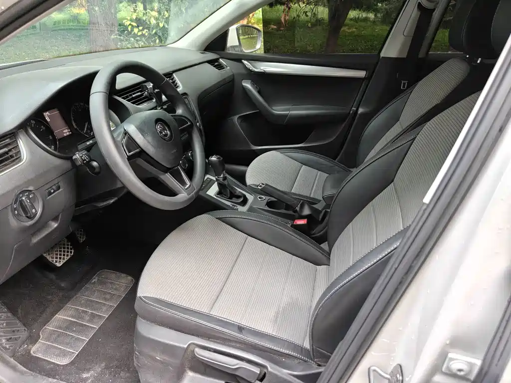Skoda Octavia — миниатюра 13