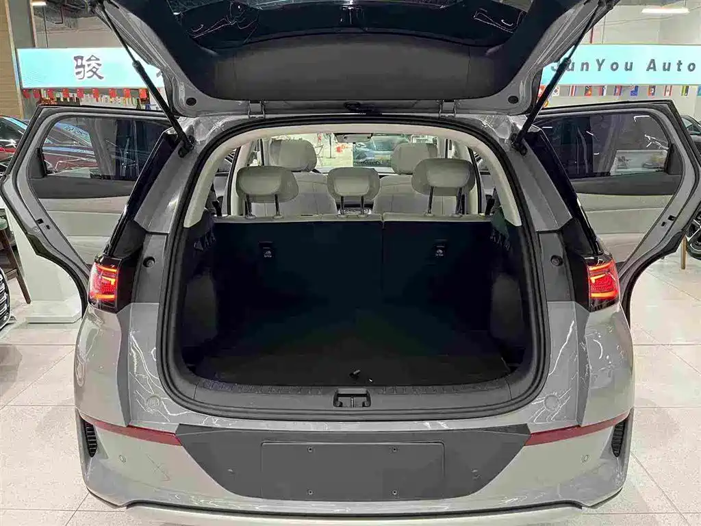 BYD Sealion 05 EV — миниатюра 26