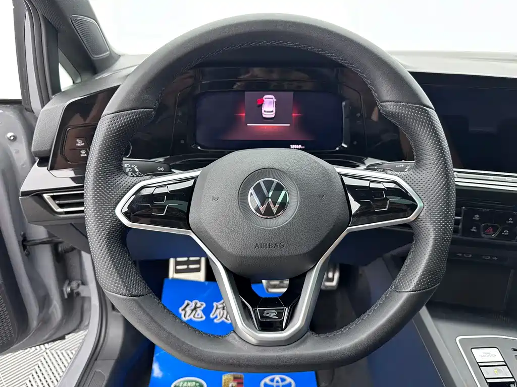 Volkswagen Golf — миниатюра 16