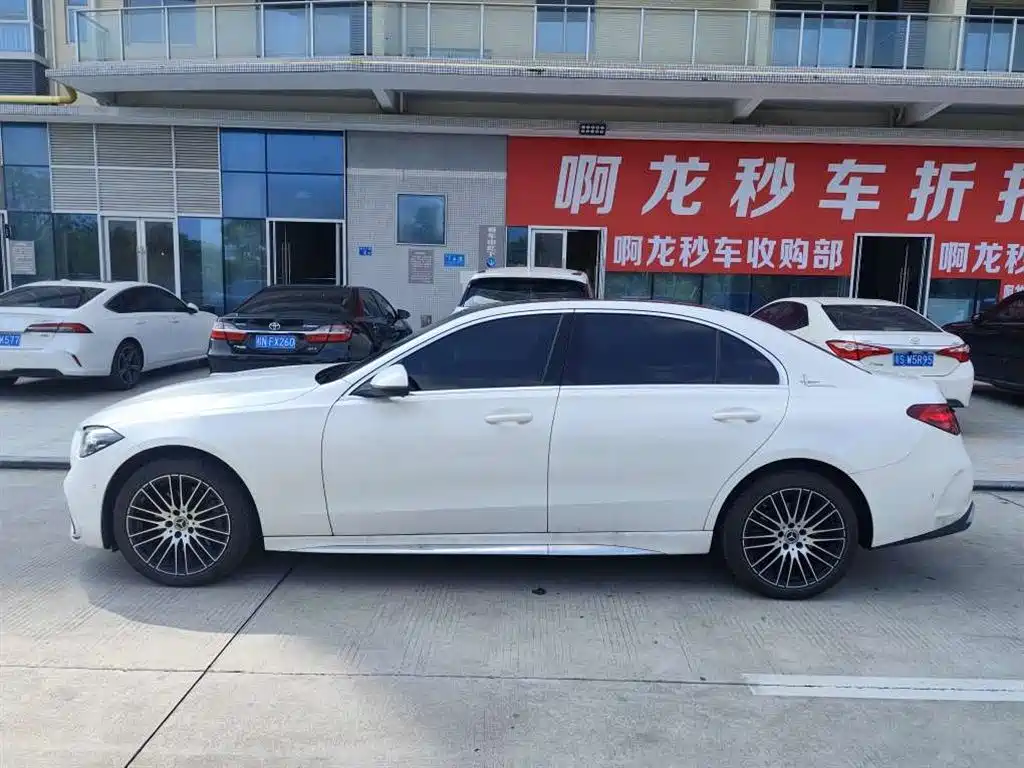 Mercedes-Benz C-Class — миниатюра 9
