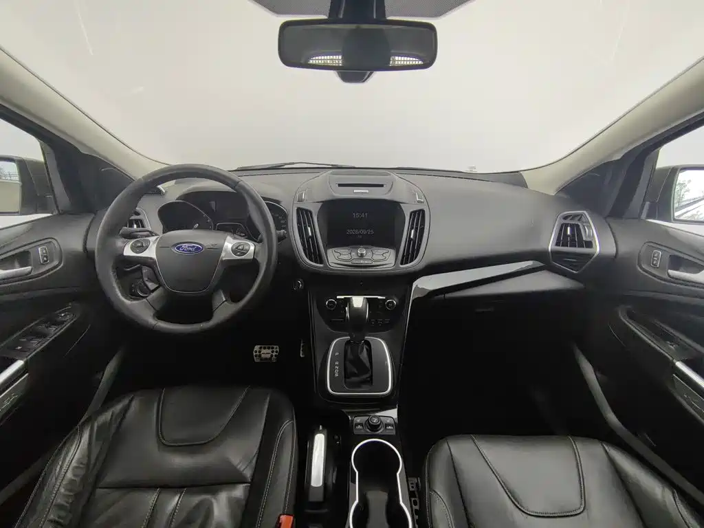 Ford Kuga — миниатюра 5