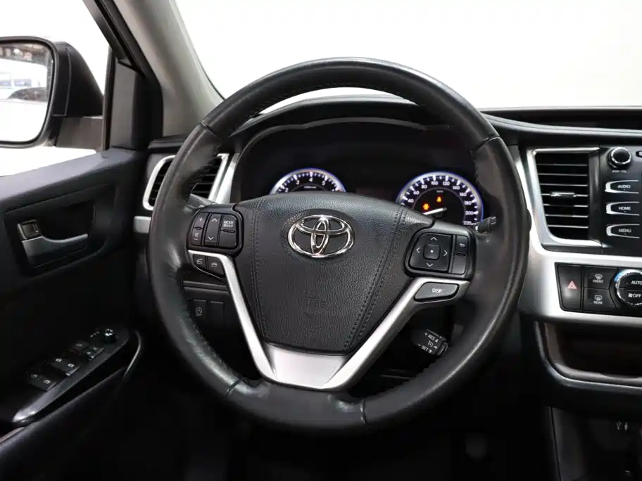 Toyota Highlander — миниатюра 14