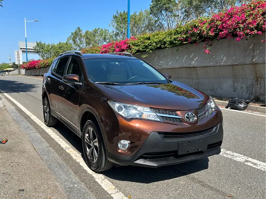 TOYOTA RAV4 RONGFANG