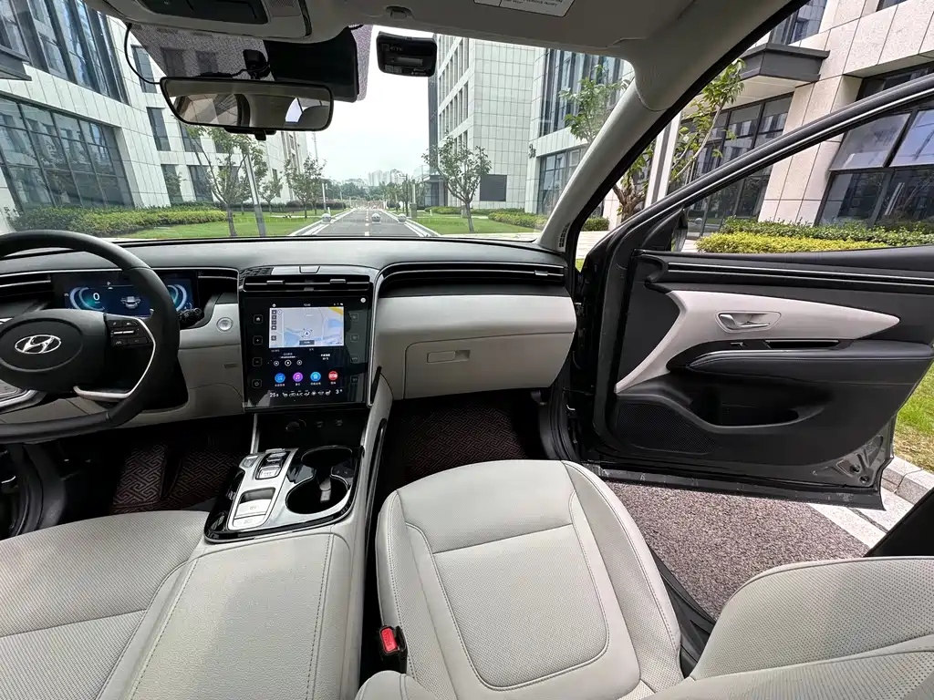 Hyundai Tucson — миниатюра 12