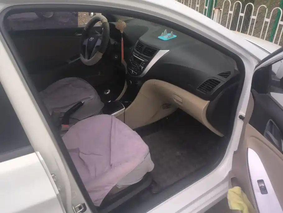 Hyundai Verna — миниатюра 8