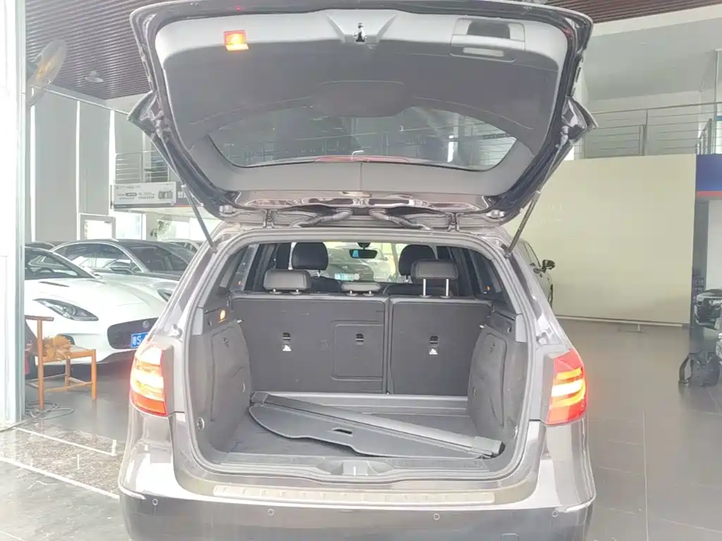 Mercedes-Benz B-Class — миниатюра 19
