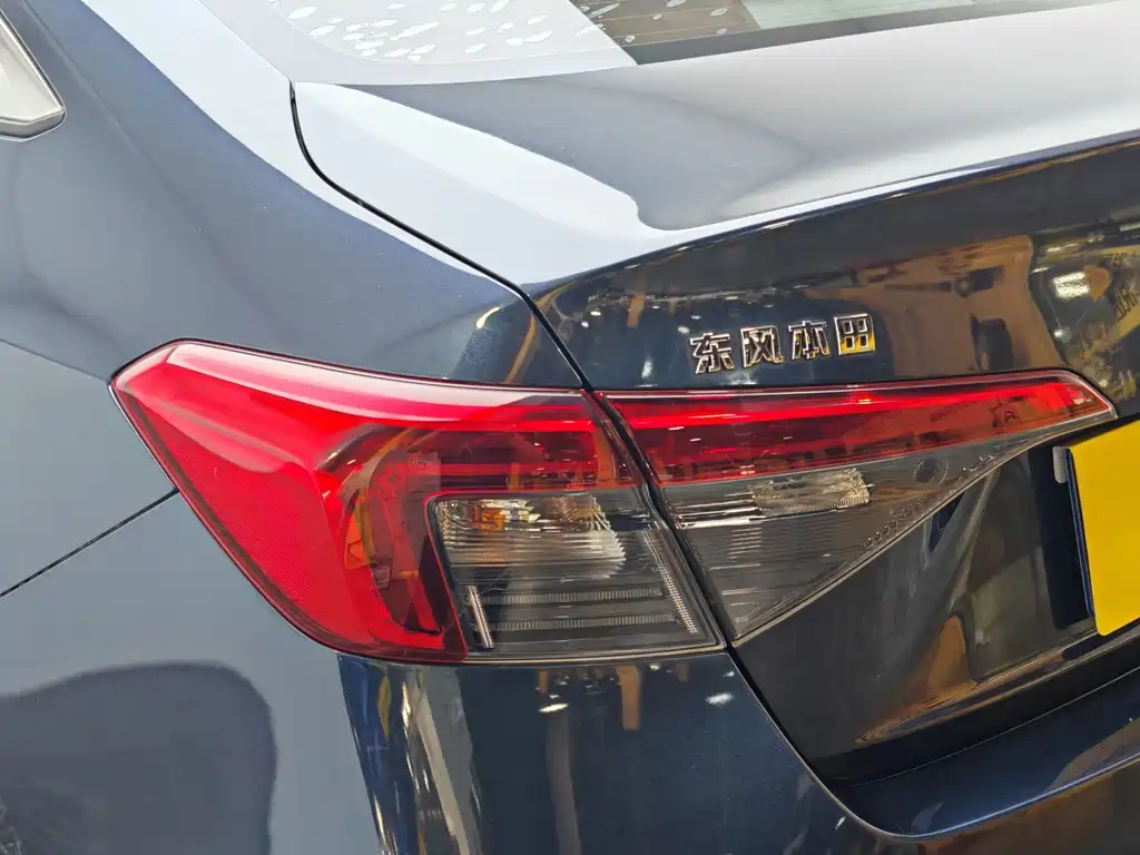 Honda Civic — миниатюра 8