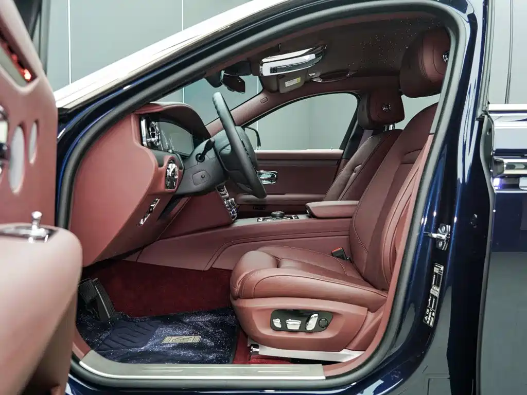 Rolls-Royce Ghost — миниатюра 9