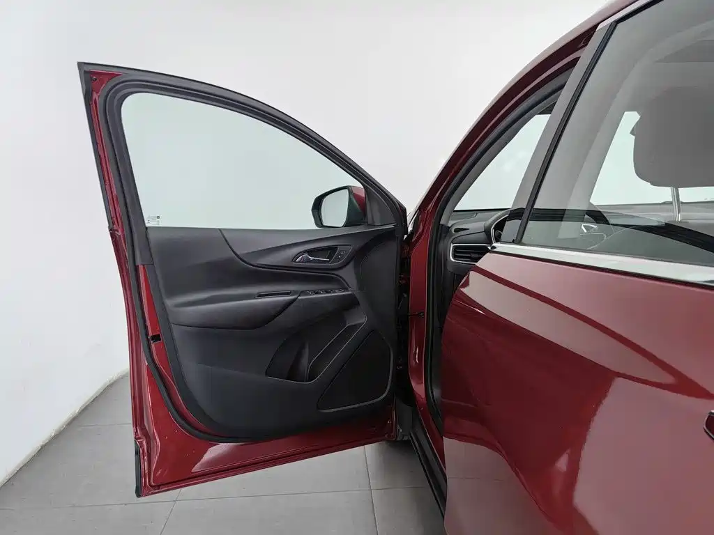 Chevrolet Equinox — миниатюра 8