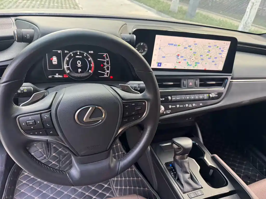 Lexus ES — миниатюра 5