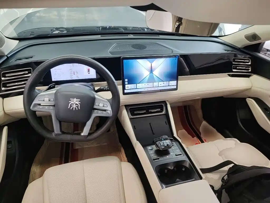 BYD Qin L L 2025 DM-i Smart Drive 120KM Lead