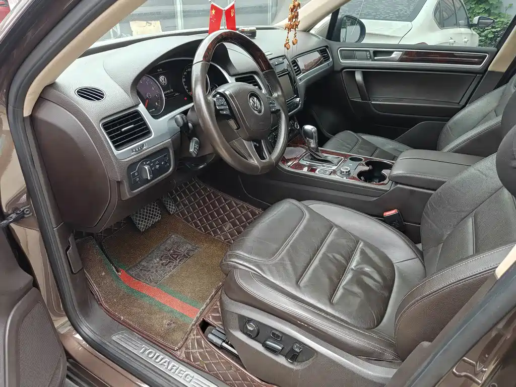 Volkswagen Touareg — миниатюра 3