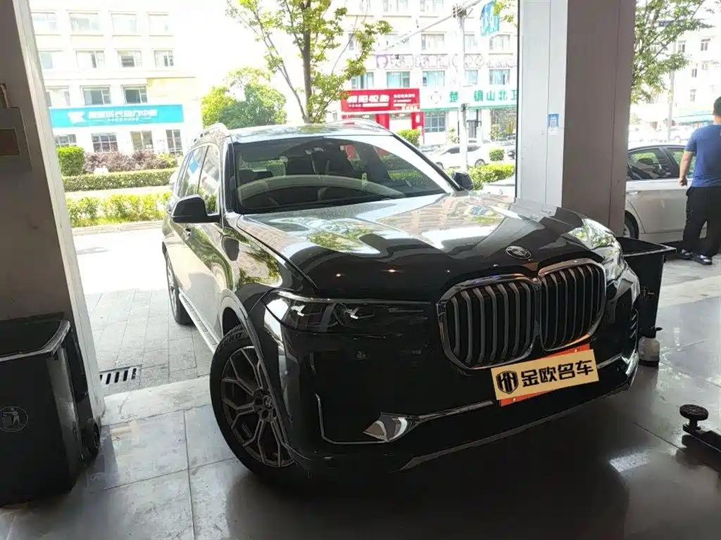 BMW X7 2022 xDrive40i Lead Luxury