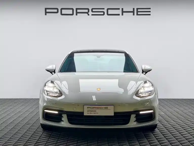 Porsche Panamera 2017 Panamera 4 Sport Turismo 3.0T