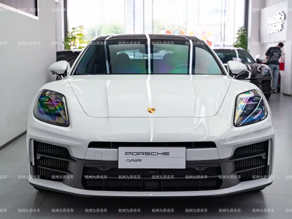 Porsche Panamera — миниатюра 2