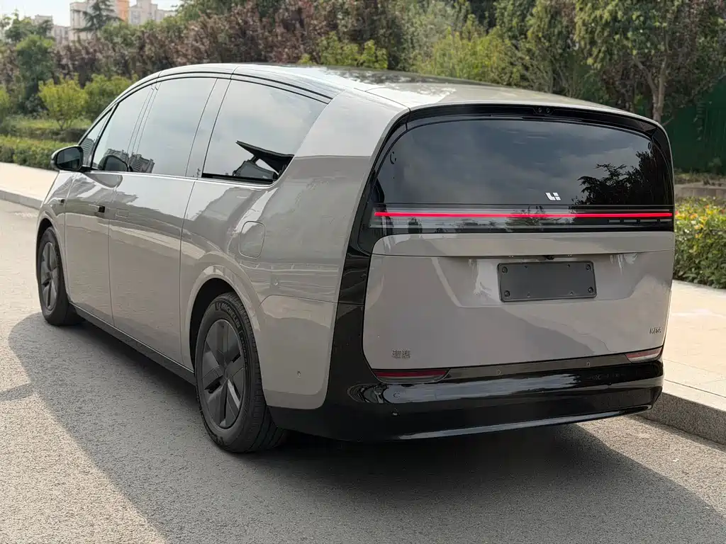 Li Auto Li MEGA — миниатюра 3