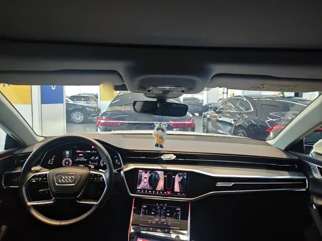 Audi A7L — миниатюра 10
