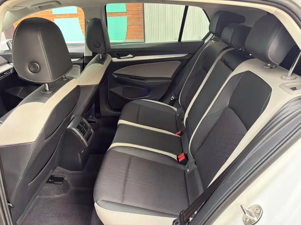 Volkswagen Golf — миниатюра 5