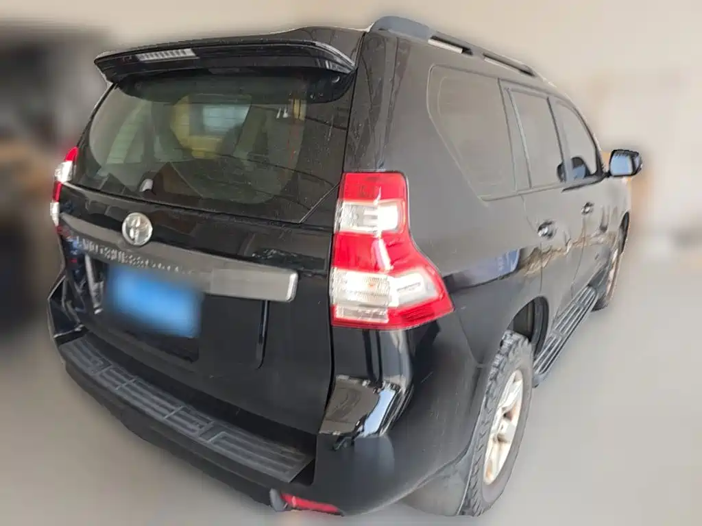 Toyota Prado — миниатюра 10