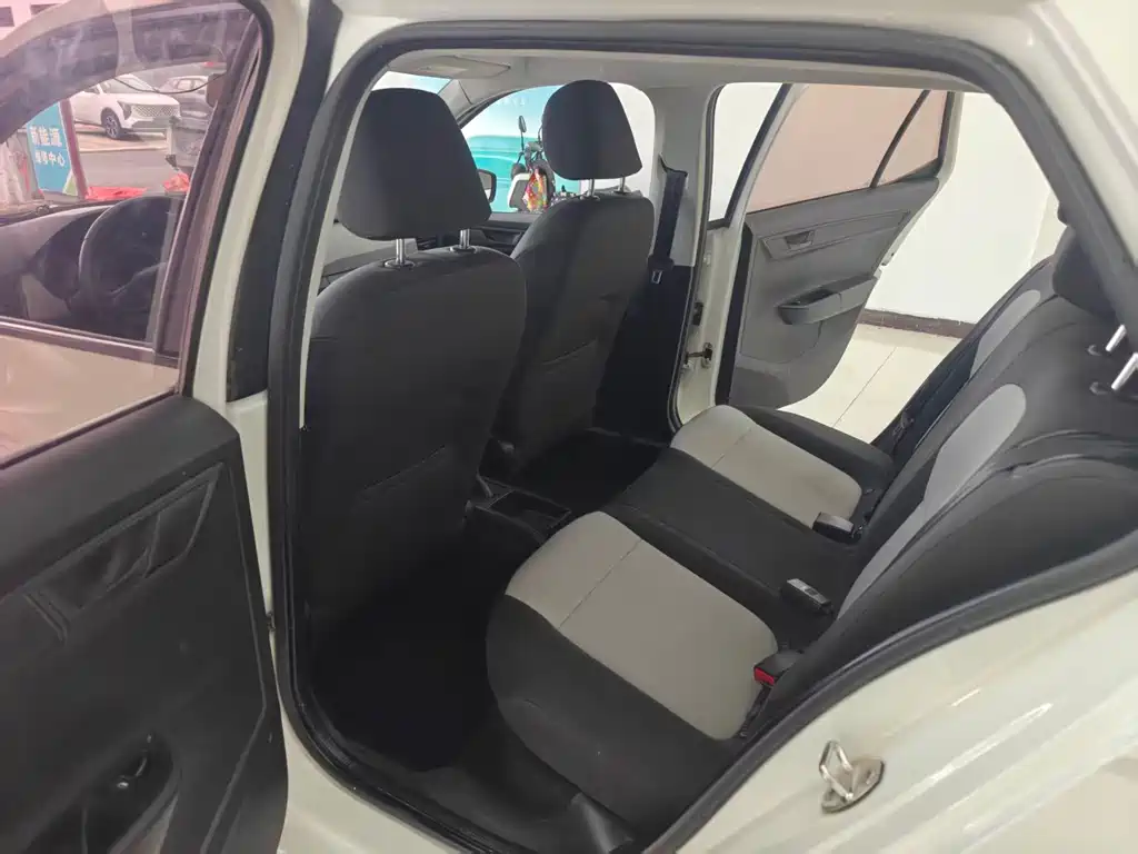 Skoda Fabia — миниатюра 10