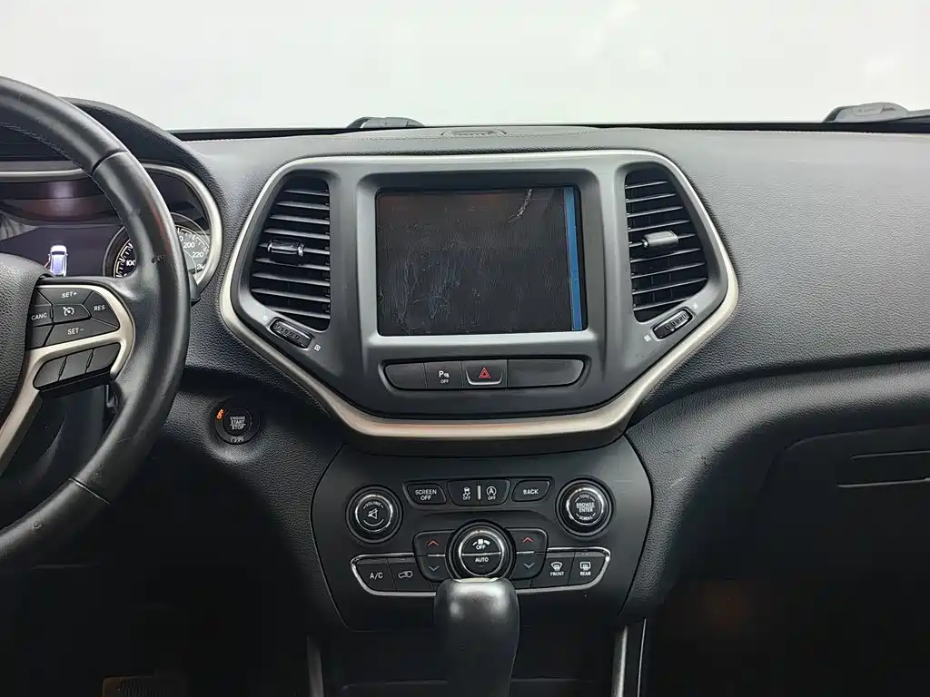 Jeep Cherokee — миниатюра 12