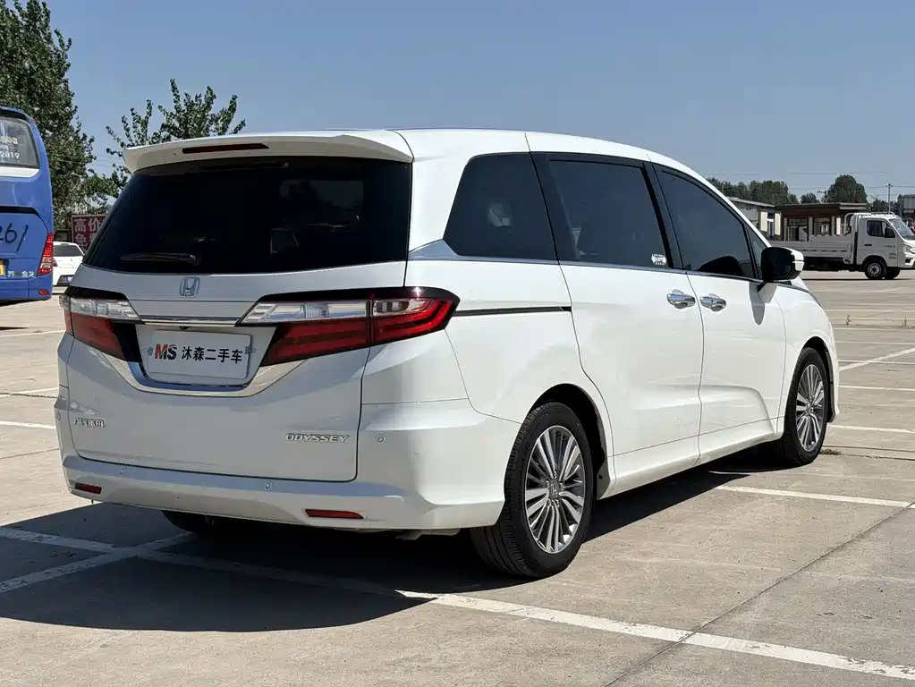Honda Odyssey — миниатюра 4